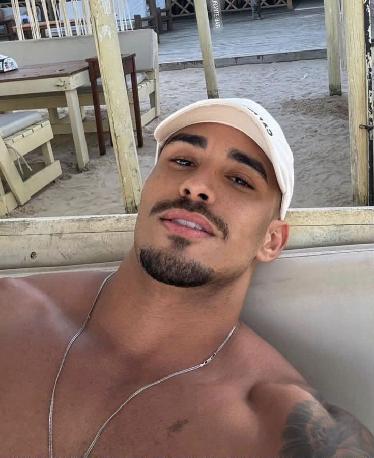 Andrés M.